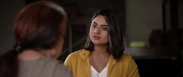 Paru-Parvathy-2025-720p-HD-Desire-Movies-MY-mkv-snapshot-00-13-16-355