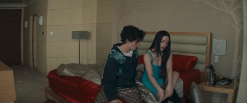 Anora.2024.720p.DesireMoVies.MY-1.mkv_snapshot_00.14.06.095.md.jpg