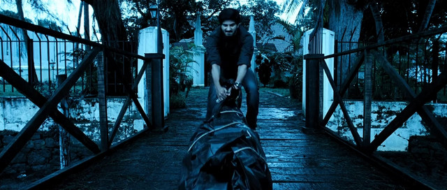 Theevram-2012-720p-HD-Desire-Movies-MY-mkv-snapshot-00-15-04-185