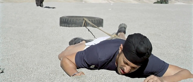720p-Bhaa-Milkha-Bhaag-2013-Desire-Movies-MY-mkv-snapshot-02-03-24-220
