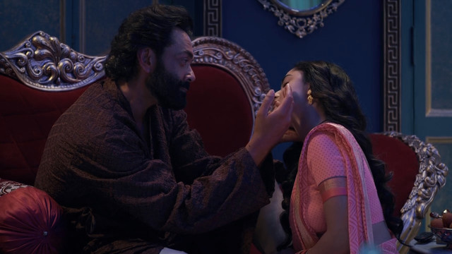 EP-7-8-9-Aashram-S01-720p-HD-Desire-Movies-MY-mkv-snapshot-02-05-14-416