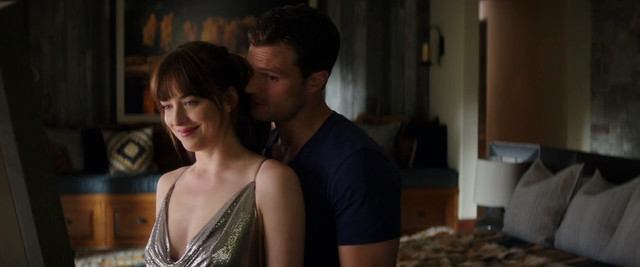 Fifty-Shades-Freed-2018-720p-Bluray-hindi-Ddp-5-1-English-Ddp-5-1-X264-hallowed-uhdmovies-1-mkv-snap