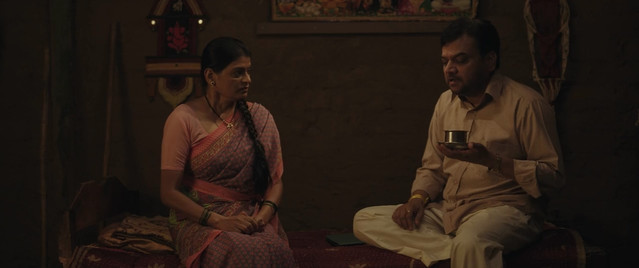 Mukkam-Post-Devach-Ghar-2025-720p-HD-Desire-Movies-MY-mkv-snapshot-00-40-47-647