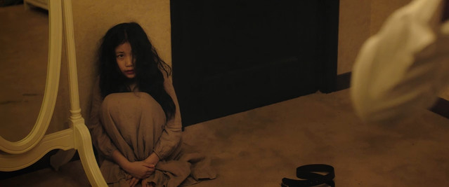 Desire-Movies-MY-Seven-Years-Of-Night-720p-BR-Desire-Movies-MY-mkv-snapshot-00-20-34-213